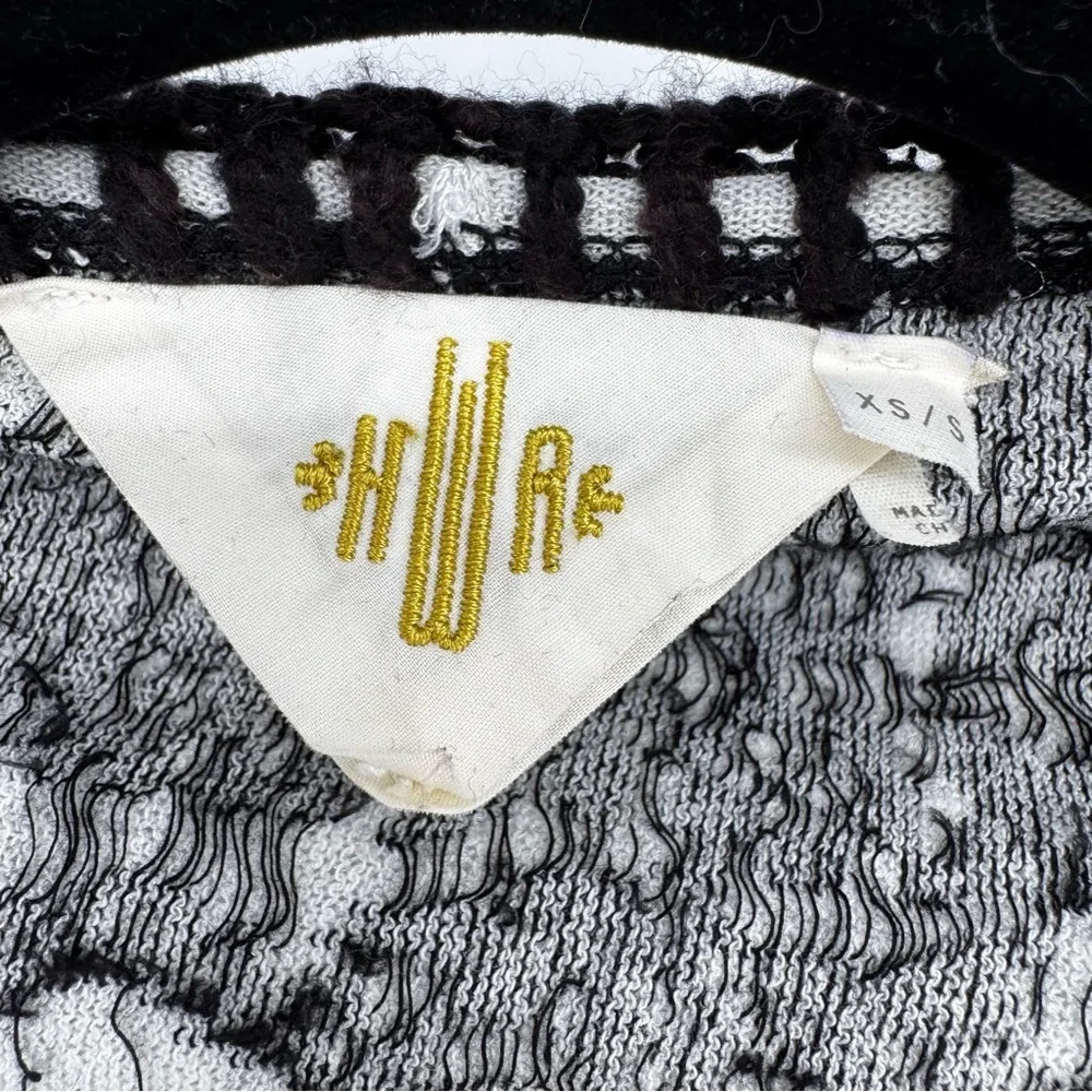 Anthropologie HWR Black and White Patterned sweater, oversized shawl Cardigan - Picture 4 of 5